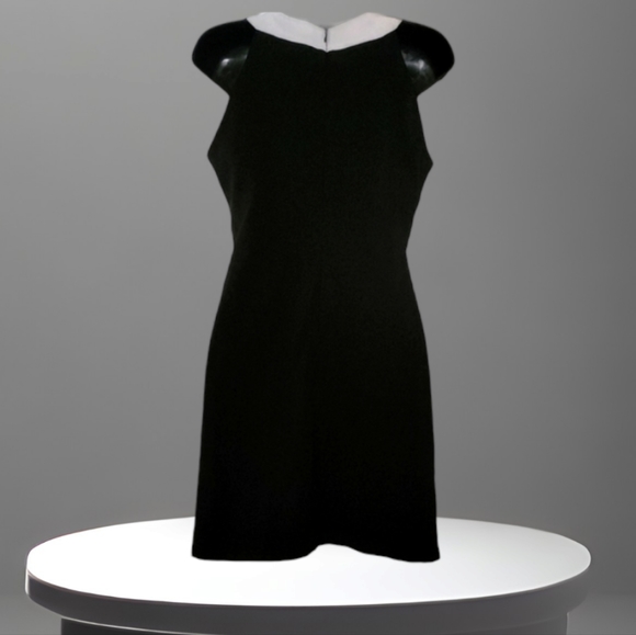 Signature By Sangria SZ 4P Black & White Sleeveless Keyhole Colorbock Mini Dress - Picture 4 of 13